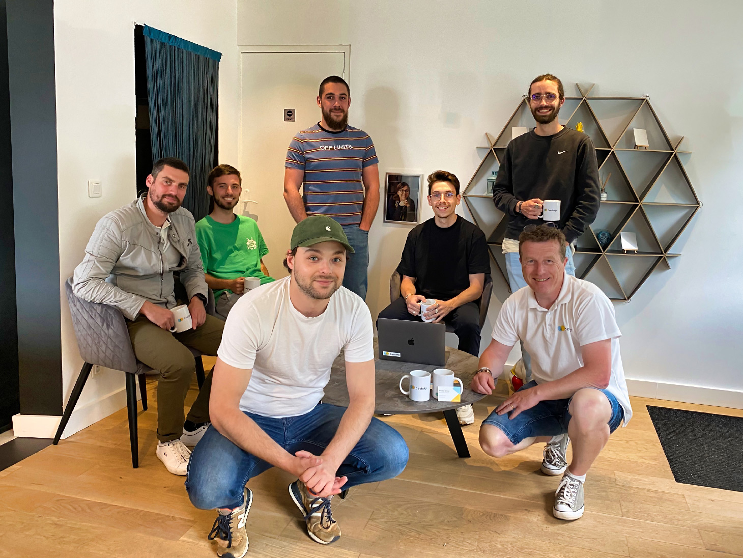 photo_groupe_beehelp_2_juin_2021_comp